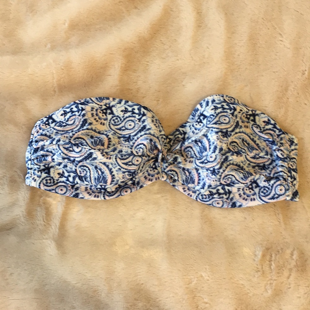 Victoria’s Secret Strapless Swim Suit Top with Adjustable Straps